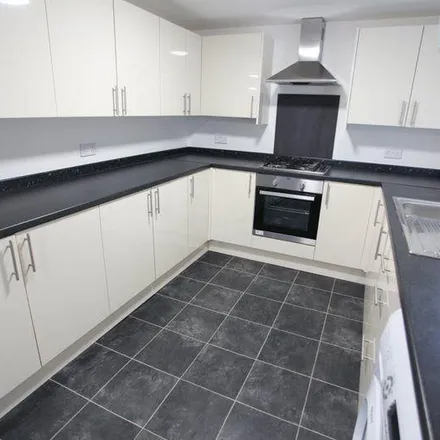 Rent this 6 bed apartment on KENSINGTON/HOLT RD in Kensington, Liverpool