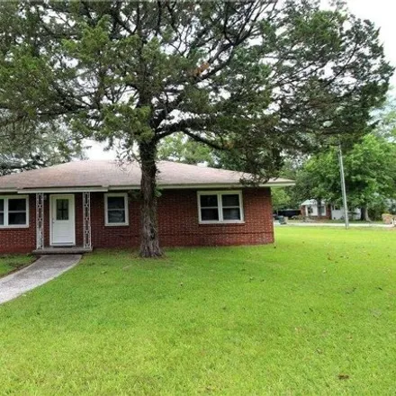 Buy this 3 bed house on 852 Crossgate Road in Port Wentworth, Chatham County