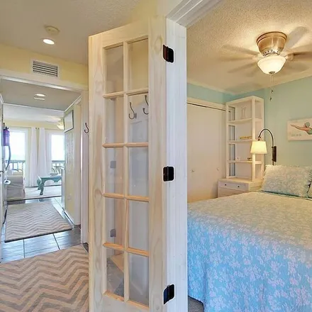 Rent this 1 bed condo on Isle of Palms in SC, 29451