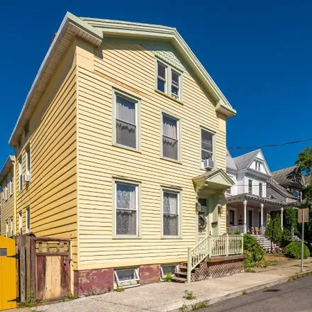Buy this 6 bed house on 450 Union Street in Oakdale, City of Hudson