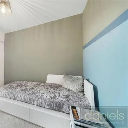 Image 7 - 4 Ridley Road, Willesden Green, London, NW10 5AY, United Kingdom - Apartment for sale