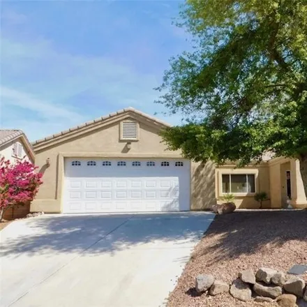 Buy this 3 bed house on Huukan Golf Club (ex Desert Lakes Golf Course) in 5835 Desert Lakes Drive, Fort Mohave