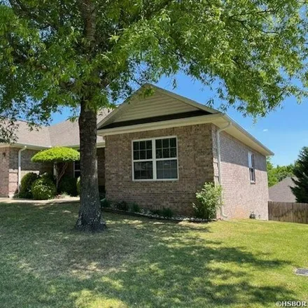 Buy this 3 bed house on 209 Fox Run Circle in Hot Springs, AR 71901