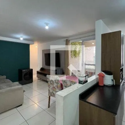 Buy this 3 bed apartment on Avenida Marechal Castelo Branco in Parque Industrial, Contagem - MG