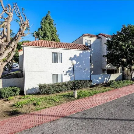 Buy this 2 bed condo on 600 West 3rd Street in Santa Ana, CA 92701