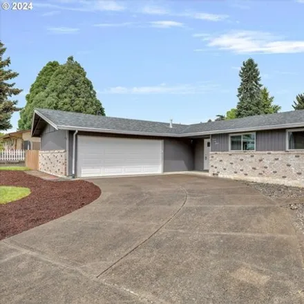 Buy this 3 bed house on 7911 Southeast Rofini Street in Portland, OR 97267
