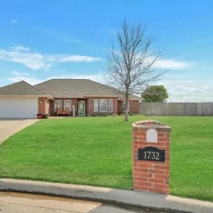 Buy this 4 bed house on White Tail Drive in Altus, OK 73521