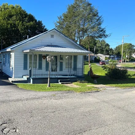 Image 2 - 117 Spring Street, Johnstown, Beckley, WV 25801, USA - House for sale