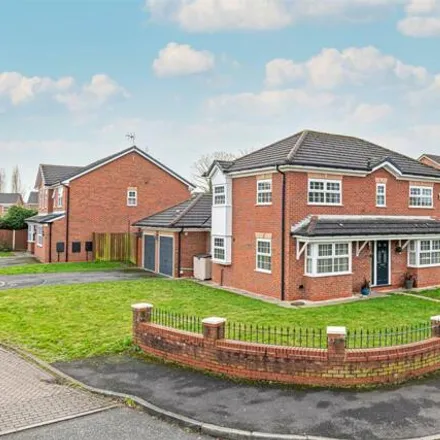 Buy this 4 bed house on 2 Hunt Close in Chapelford, Warrington