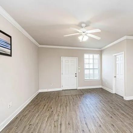 Buy this 3 bed condo on 5478 Nicholson Drive in Arlington, Baton Rouge
