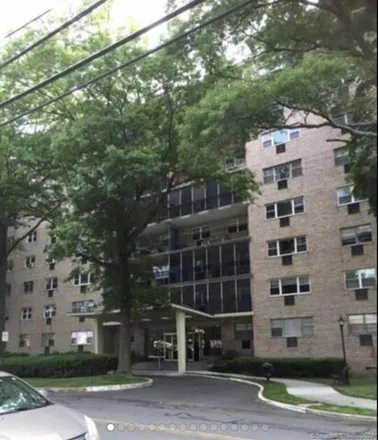 Rent this 1 bed condo on 25 Cartright Street in Bridgeport, CT 06604