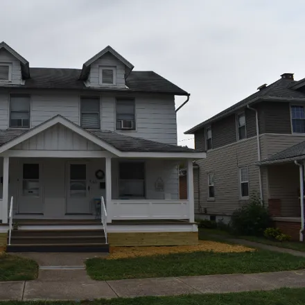 Rent this 3 bed house on 617 Hepburn Street