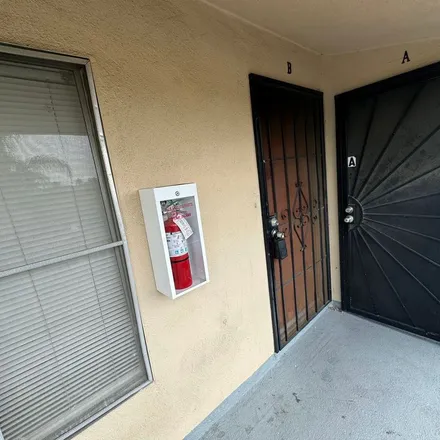 Image 4 - 3697 Walnut Avenue, Lynwood, CA 90262, USA - Apartment for rent