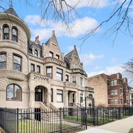 Buy this 4 bed house on 4558 South Ellis Avenue in Chicago, IL 60615
