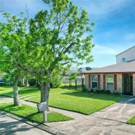 Buy this 4 bed house on 5600 Bundy Road in New Orleans, LA 70127