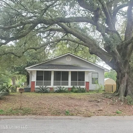 Rent this 3 bed house on 2326 18th Avenue in Gulfport, MS 39501