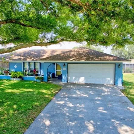 Buy this 2 bed house on 1612 Overlook Place in Sebring, FL 33870