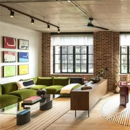 Image 3 - 40 &amp; 50 Harbord Square, 50 Harbord Square, London, E14 9TJ, United Kingdom - Loft for sale