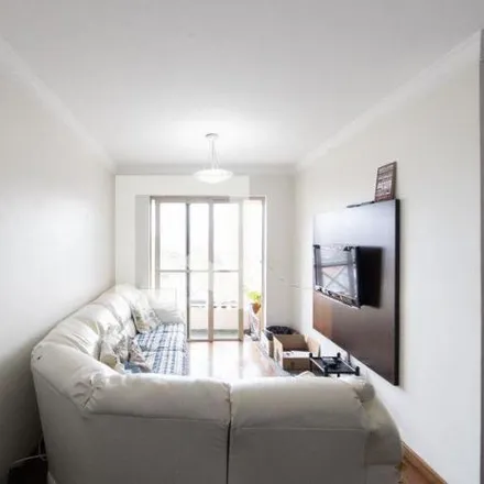Rent this 3 bed apartment on Avenida Celso Garcia 5881 in Parque São Jorge, São Paulo - SP
