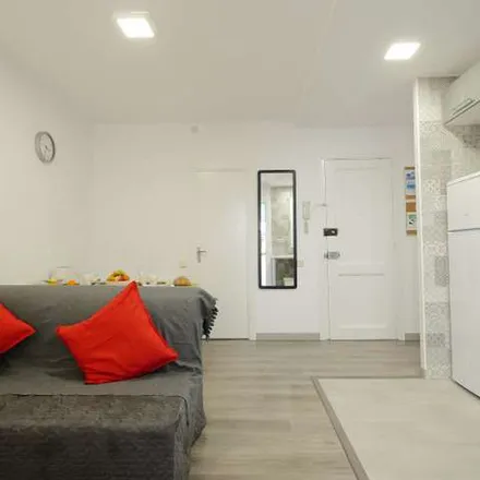 Rent this 2 bed apartment on Carrer d'Anselm Clavé in 15-17, 08902 l'Hospitalet de Llobregat