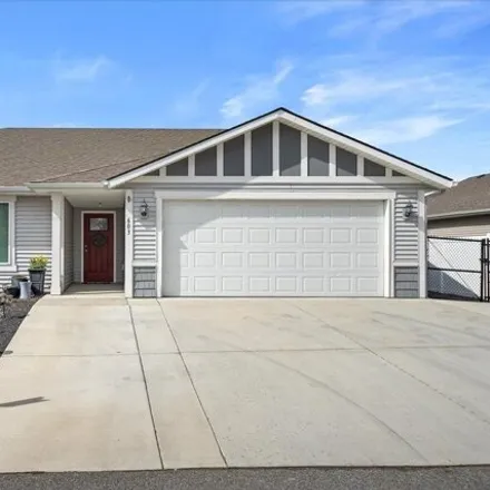 Buy this 4 bed house on 799 North Mamer Road in Spokane Valley, WA 99216
