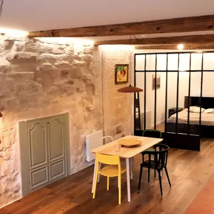 Image 3 - 10 Rue Victor Hugo, 84000 Avignon, France - Apartment for rent