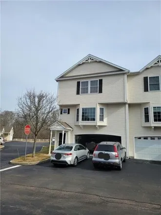 Image 1 - 1 Fountain Drive, Westerly, RI 02891, USA - Townhouse for sale