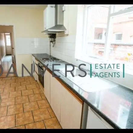 Rent this 4 bed townhouse on Harrow Road in Leicester, LE3 0JZ