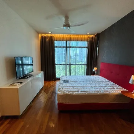 Rent this 3 bed apartment on West Coast Crescent in Singapore 121801, Singapore