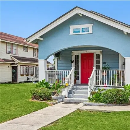 Buy this 3 bed house on 2519 Acacia Street in New Orleans, LA 70122