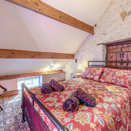 Rent this 1 bed duplex on Llanfihangel Rhos-y-Corn in SA32 7SJ, United Kingdom