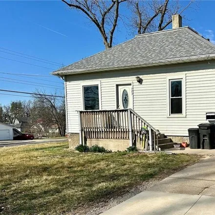 Buy this 4 bed house on 230 South 8th Avenue West in Newton, IA 50208