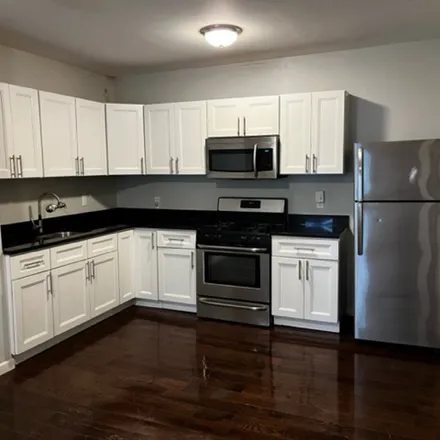 Rent this 1 bed apartment on 423 Hudson Avenue in City of Albany, NY 12203