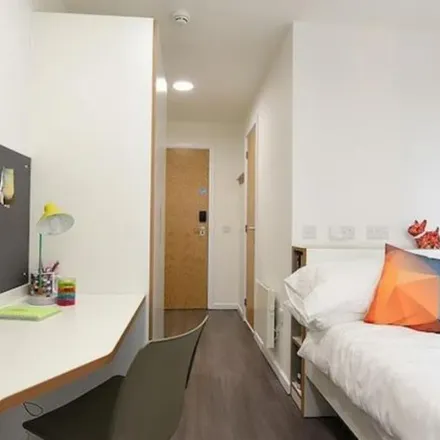 Rent this 1 bed apartment on Student Roost - Dobbie's Point in 200 North Hanover Street, Glasgow