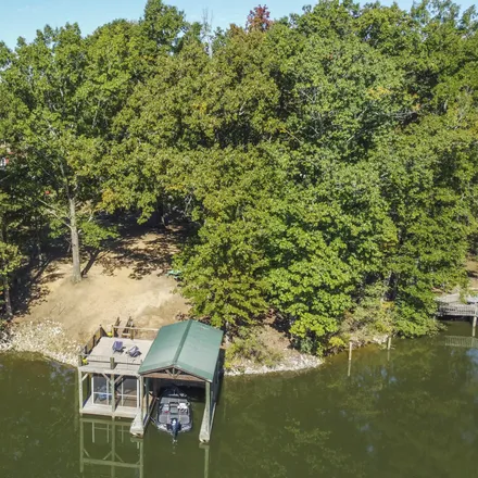 Buy this studio house on 163 Channel Drive in Lake-A-Wana, Roane County