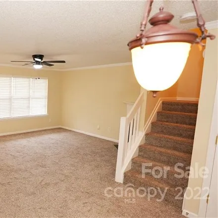 Image 7 - 13676 Meade Glen Court, Charlotte, NC 28273, USA - Townhouse for sale
