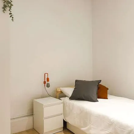 Image 2 - Estanc Gimeno, La Rambla, 100, 08001 Barcelona, Spain - Apartment for rent