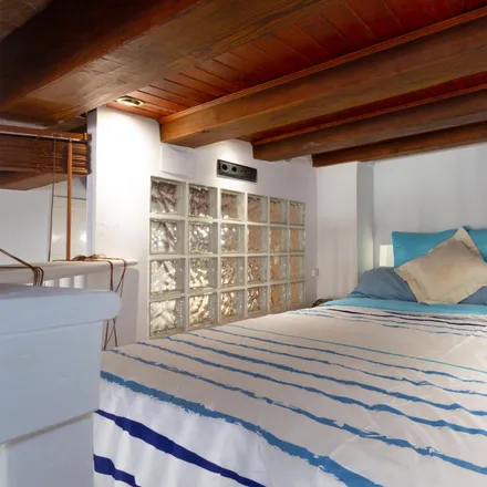 Rent this 1 bed apartment on Carrer dels Carders in 14, 08003 Barcelona