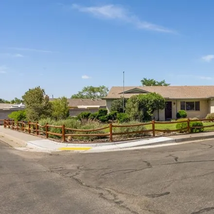 Buy this 3 bed house on 3421 Yosemite Drive Northeast in Tramway Highpoint (HOA), Albuquerque