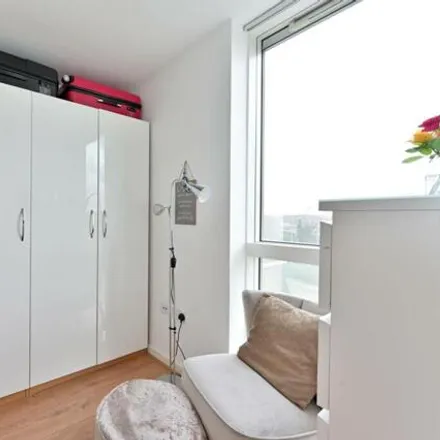 Buy this 1 bed apartment on Argento Tower in Mapleton Road, London