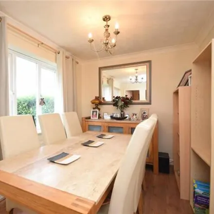 Image 3 - Hillthorpe Court, Thorpe-on-the-Hill, LS10 4TG, United Kingdom - House for rent