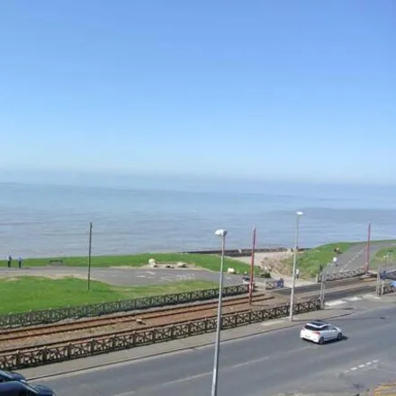 Image 4 - Queen's Promenade, Blackpool, FY2 9HP, United Kingdom - Apartment for sale