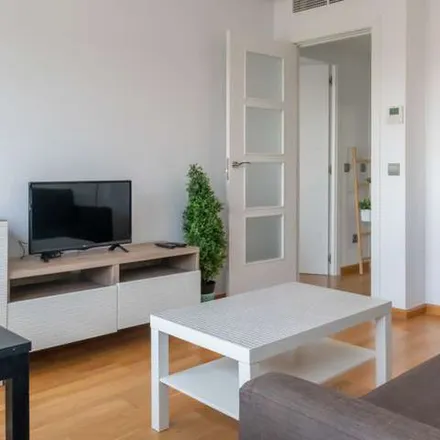 Rent this 1 bed apartment on Nuevo Madrid in Calle Bausa, 27