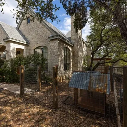 Image 3 - 323 Canyon Oaks Drive, Hays County, TX 78676, USA - House for sale