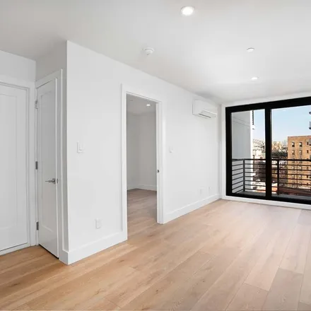 Image 4 - 23-33 Astoria Boulevard, New York, NY 11102, USA - Apartment for rent