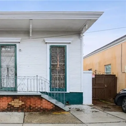 Buy this 3 bed house on 928 North Prieur Street in New Orleans, LA 70116