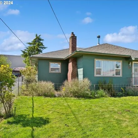 Buy this 3 bed house on 208 East 3rd Street in Molalla, OR 97038