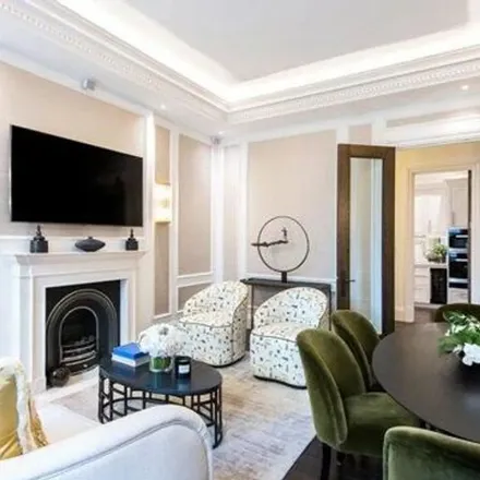 Image 2 - 19 Prince of Wales Terrace, London, W8 5PQ, United Kingdom - Apartment for rent