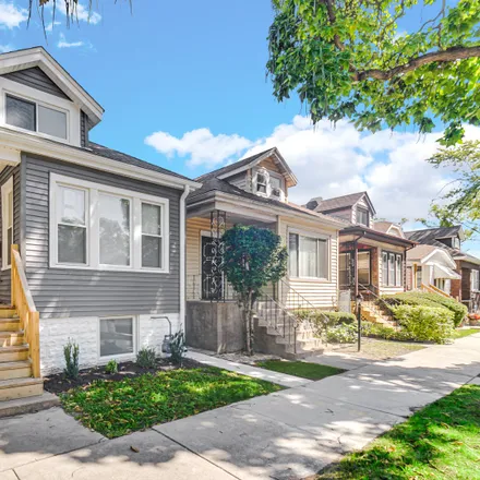 Buy this 3 bed house on 7223 South Hermitage Avenue in Chicago, IL 60636