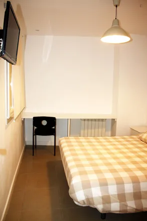 Image 1 - Hostal Alicante, Calle del Arenal, 16, 28013 Madrid, Spain - Room for rent